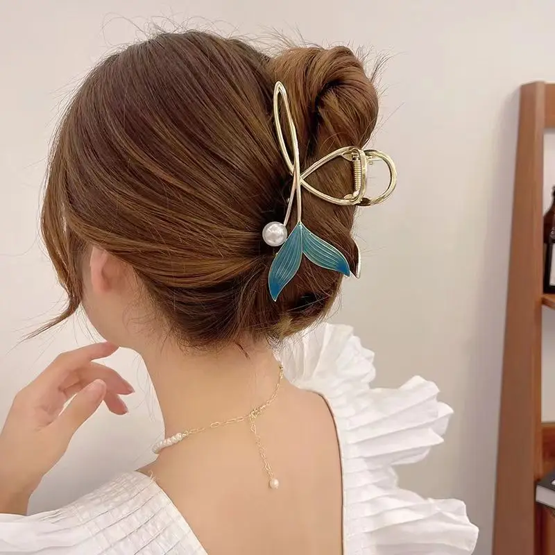 Blue Pearl Fishtail Hairpin for Women - Image 4