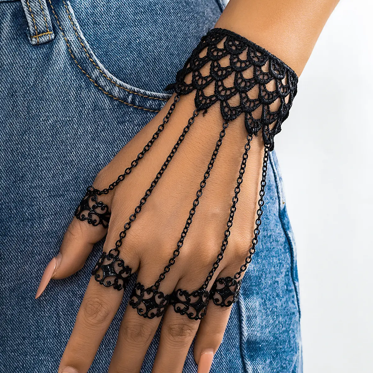 Gothic Style Metal Chain Bracelet for Women - Image 9