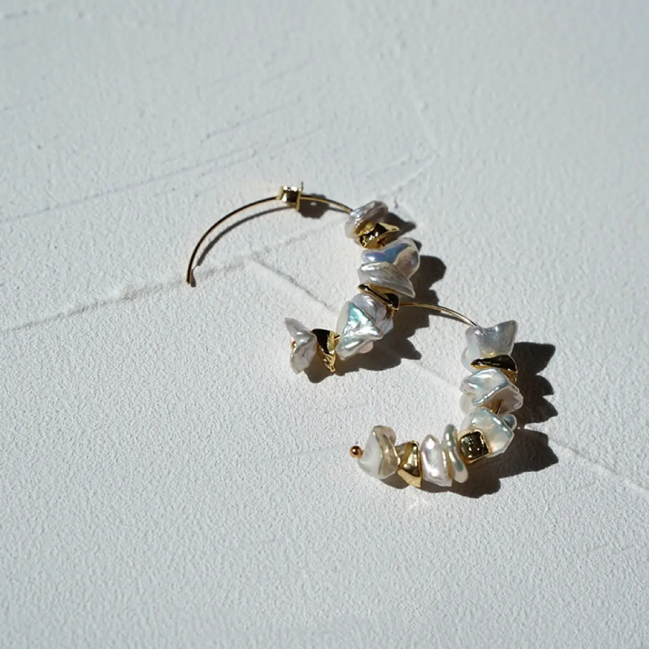 14K Gold Pearl Baroque Broken Earrings Set - Image 2
