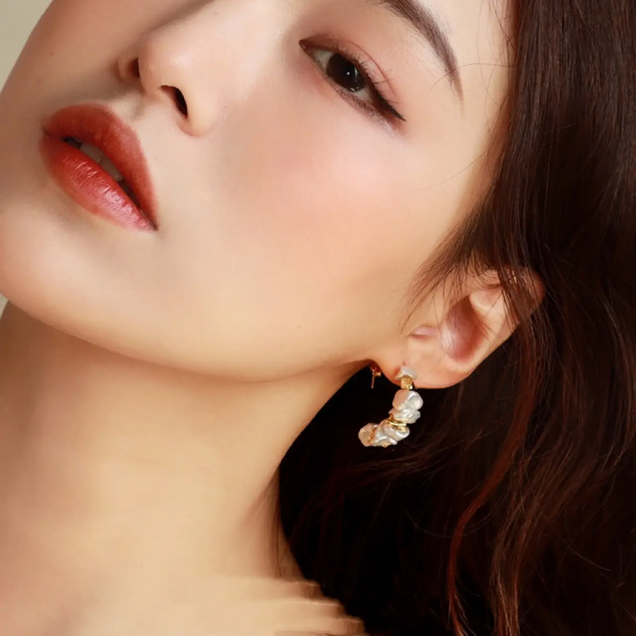 14K Gold Pearl Baroque Broken Earrings Set — feature 10