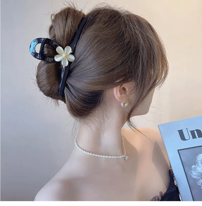 Korean Flower Hairpin Women's Large Clip - Image 2