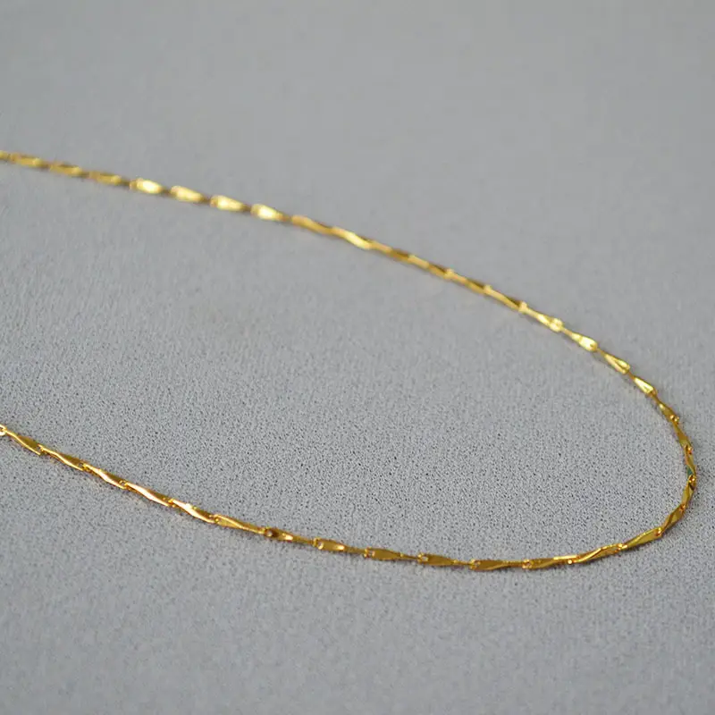 French Niche Brass Gold Plated Thin Belt Chain - Image 3