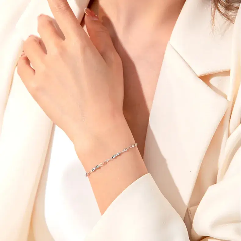 S925 Sterling Silver Star and Moon Couple Bracelet for Women, High-End, Versatile Wrist Jewelry, Hand Jewelry, Sterling Silver Bracelet Wholesale