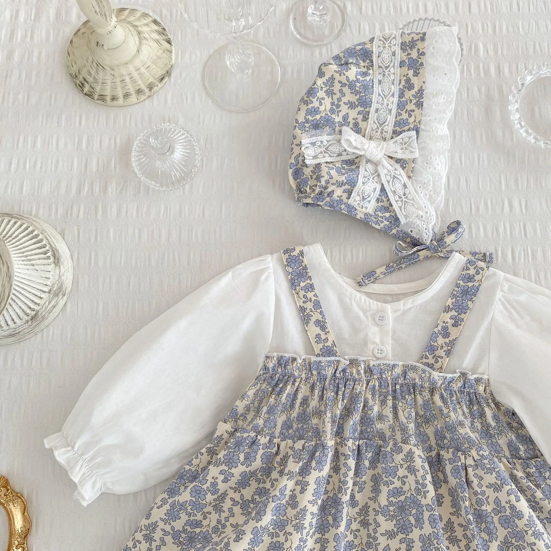 Baby Floral Two-Piece Set with Hat for Small - Image 4