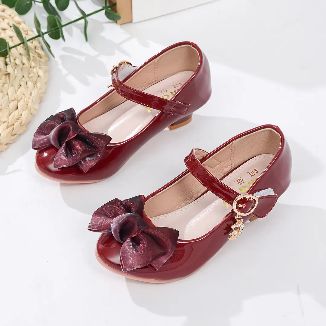 Girls' School Shoes 2025 New Korean Style Fashionable Princess Shoes Versatile Bowknot Loafers Little Girls' Leather Shoes