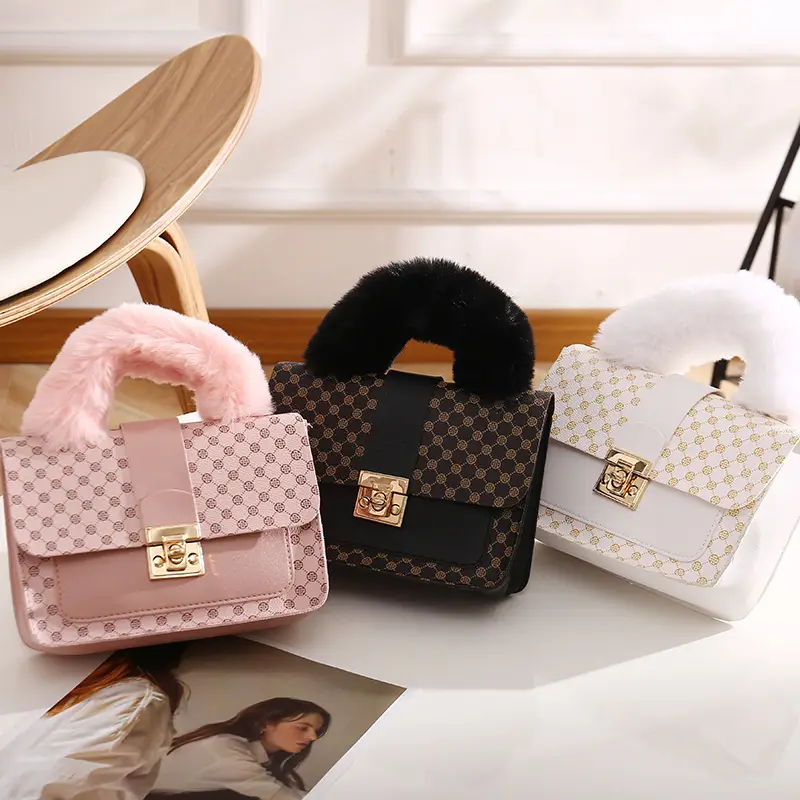 Women's Mao Mao Chain Bag White Gold Pattern - Image 4