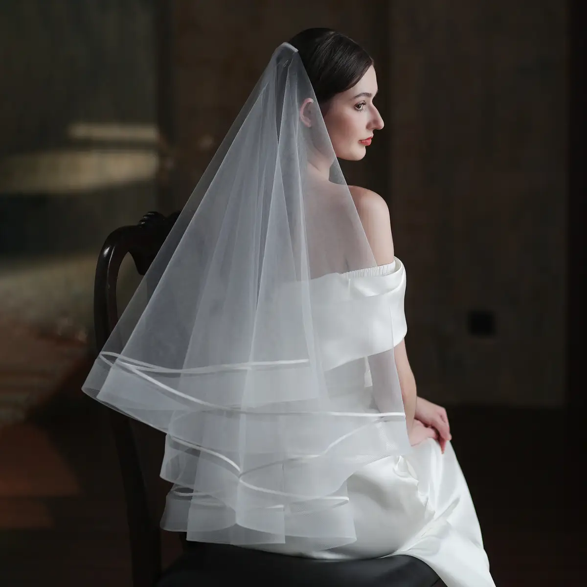 White Double-Layer Elastic Mesh Veil for Weddings - Image 3