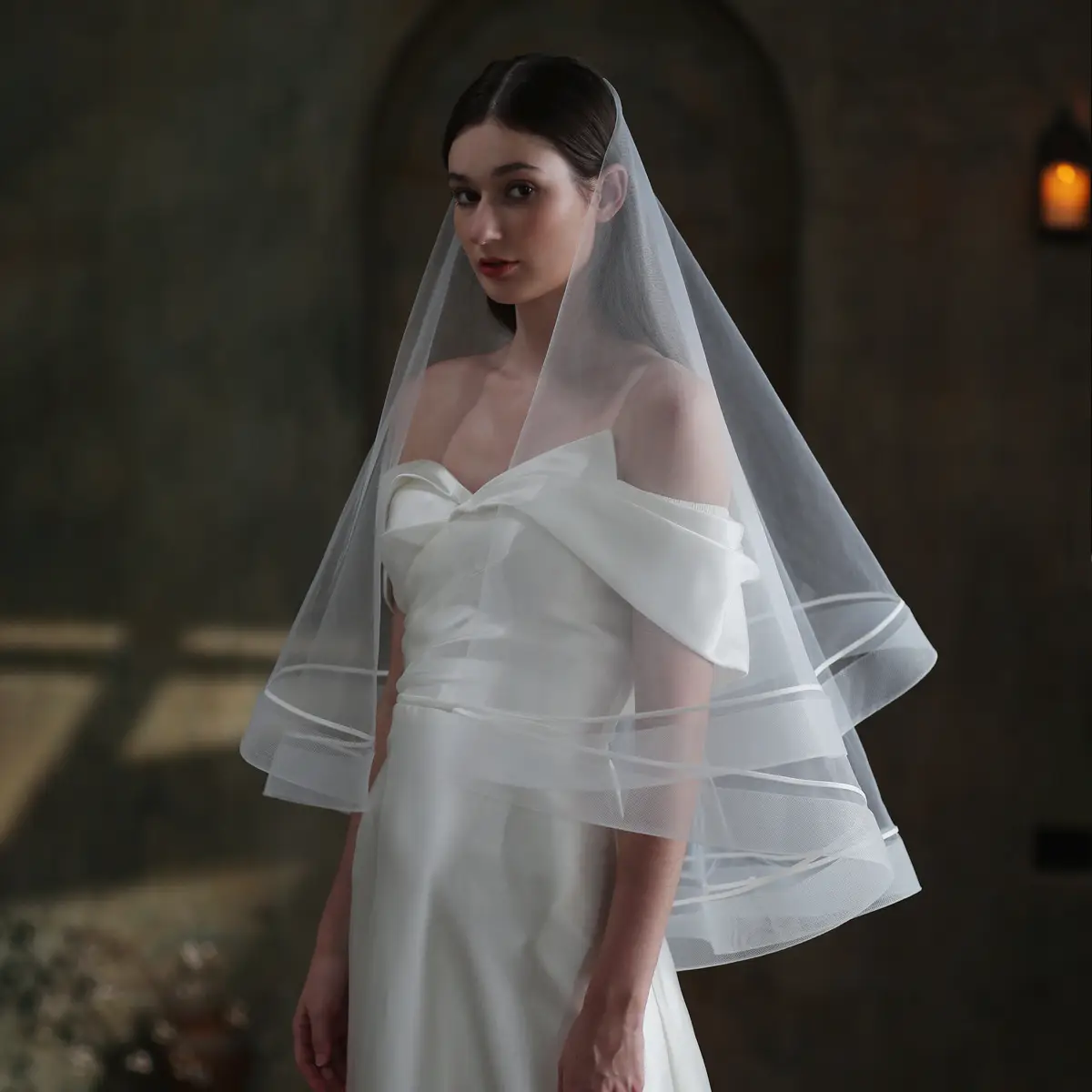 White Double-Layer Elastic Mesh Veil for Weddings - Image 4