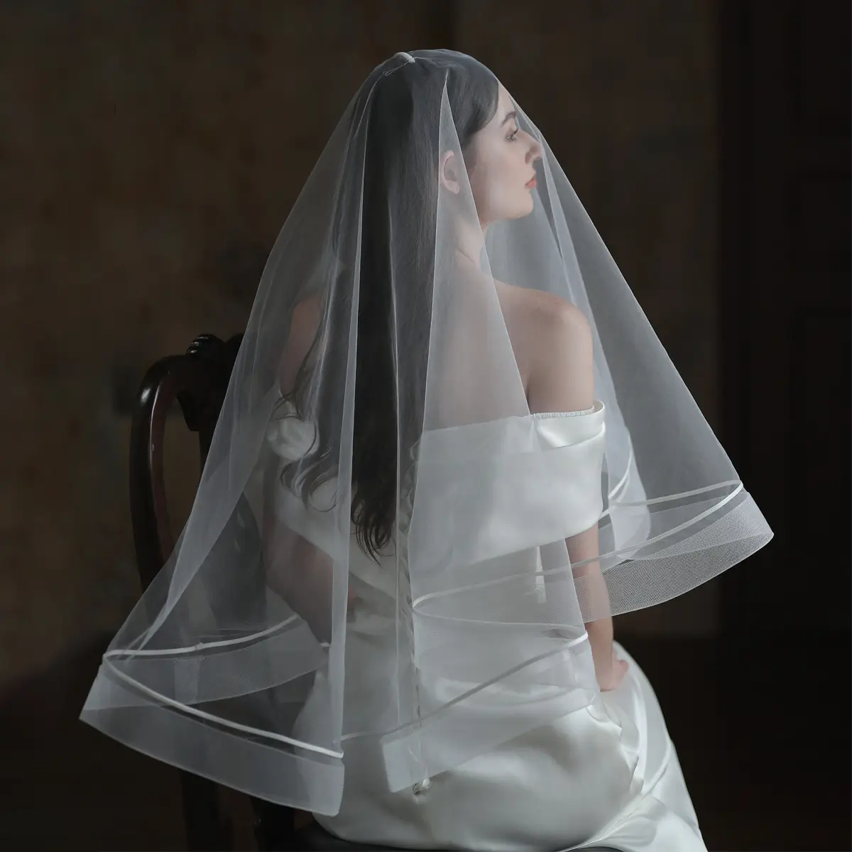 White Double-Layer Elastic Mesh Veil for Weddings - Image 5