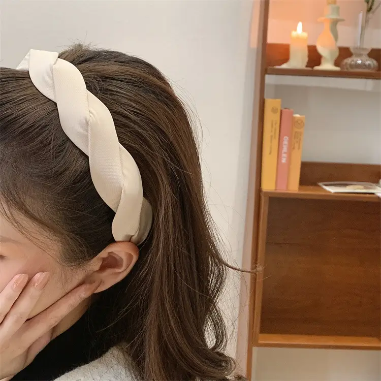 French Retro Hairband for Women Summer Twist Hair Clip - Image 5