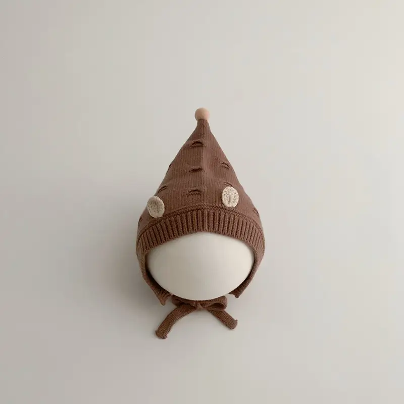 White Lace-Up Baby Hat for Newborns - Image 2