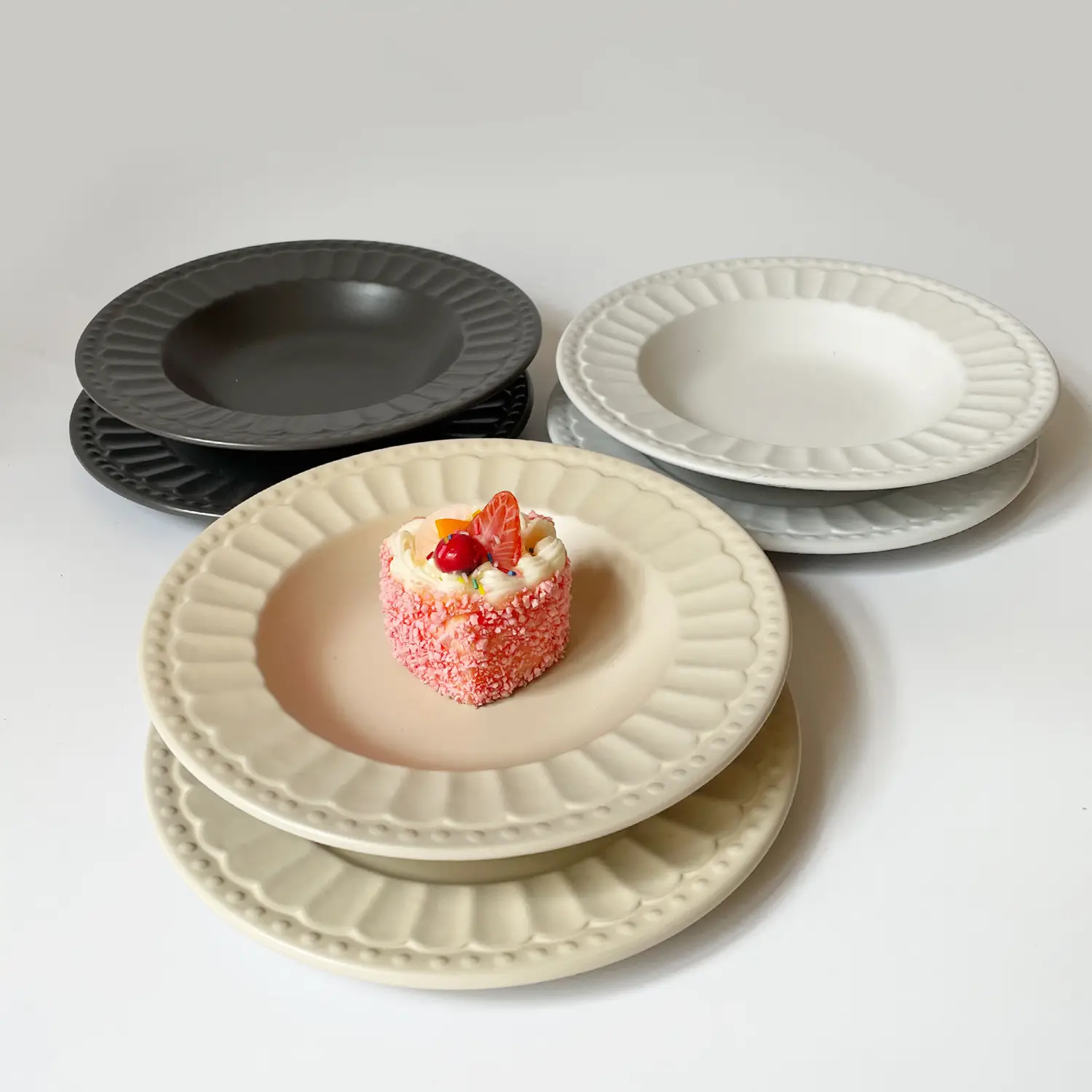Wholesale Embossed Ceramic Plates Matte Red White Gray - Image 7