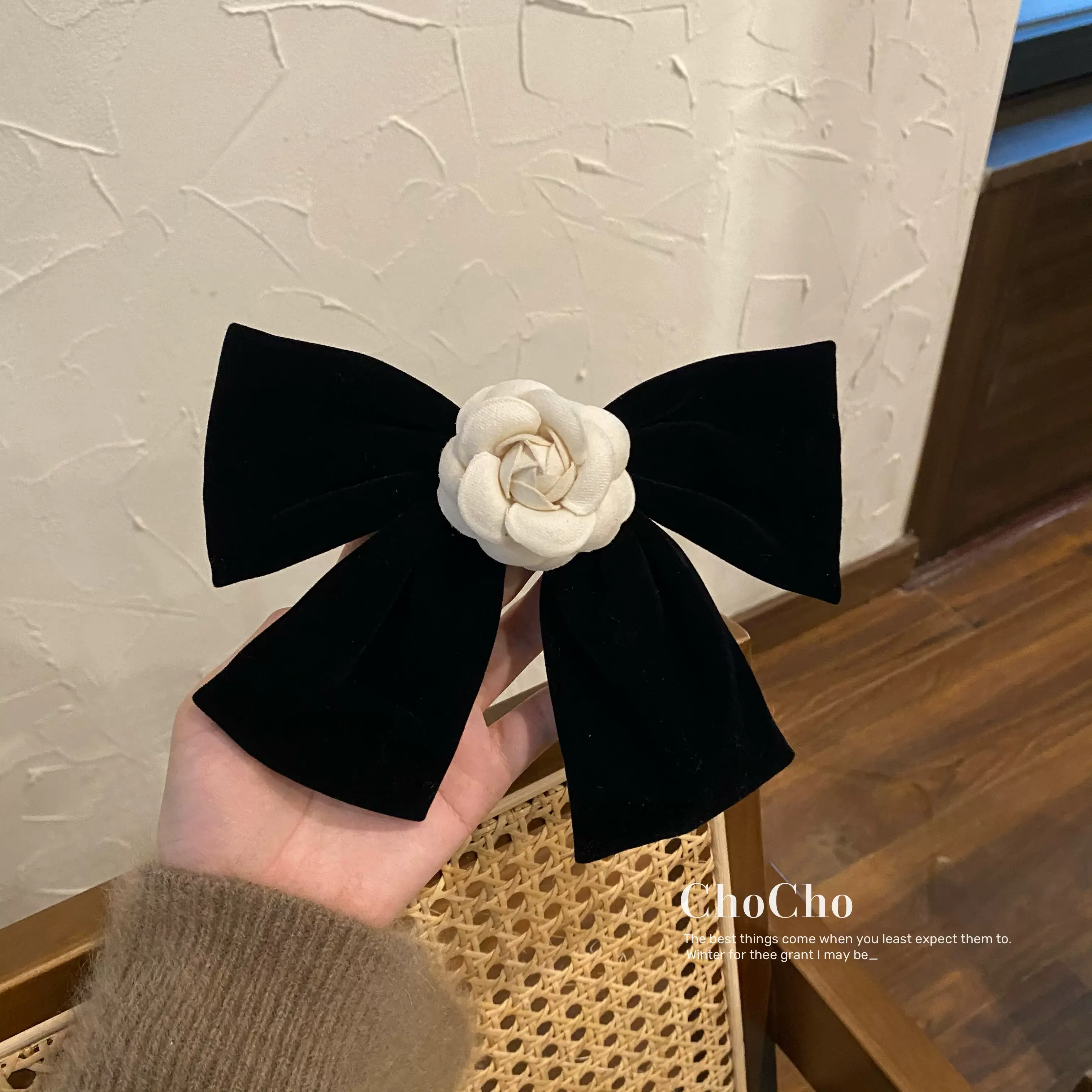 Black Velvet Camellia Hairpin Clip Bow — feature 11
