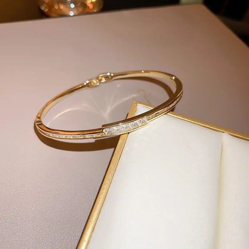 Korean Ultra-Flash Zircon Letter Buckle Bracelet