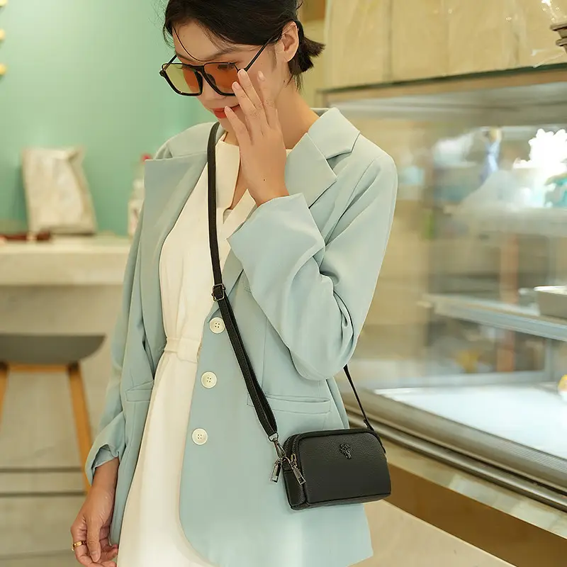 Women's Black Crossbody Shoulder Bag Small Korean Style - Image 4