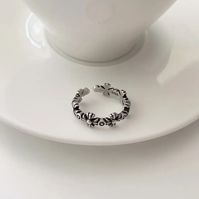 925 Silver Open Ring with Floral Design — feature 13