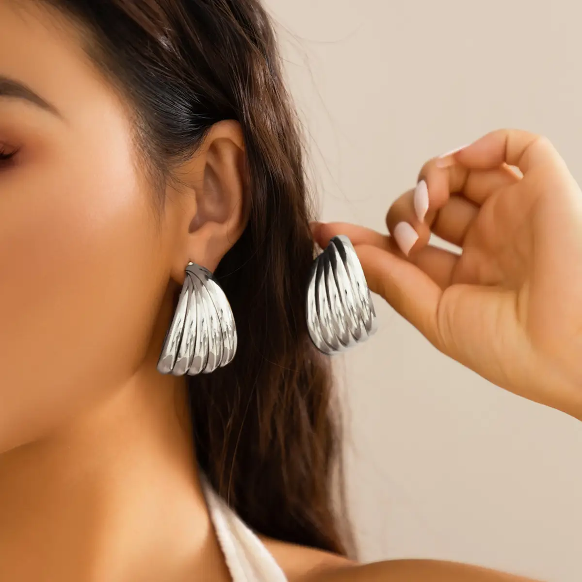 Silver Folded Earrings for Women, Cold Wind Metal, Geometric Stripe Design - Image 3