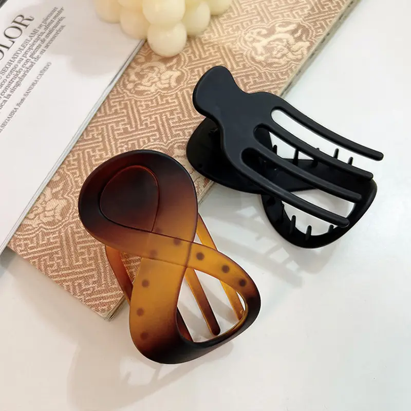 8-Shaped Hairpin Back for Head Grabber Ins Fashion - Image 8