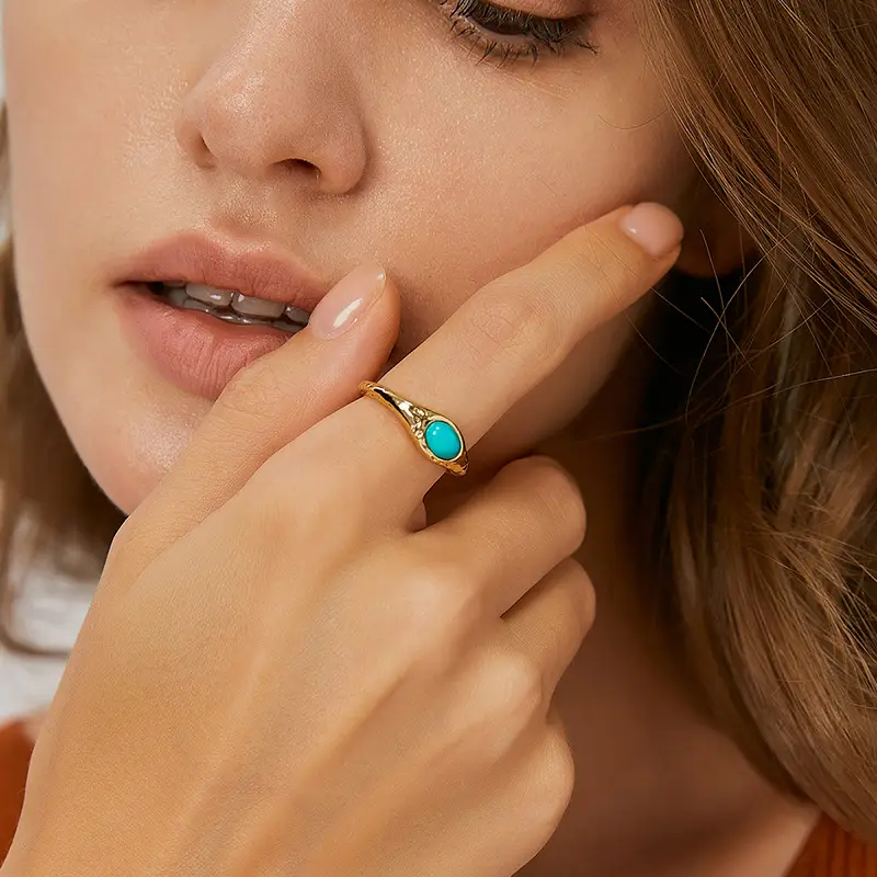 Turquoise Oval Ring for Women's Fashionable Finger Ring - Image 3