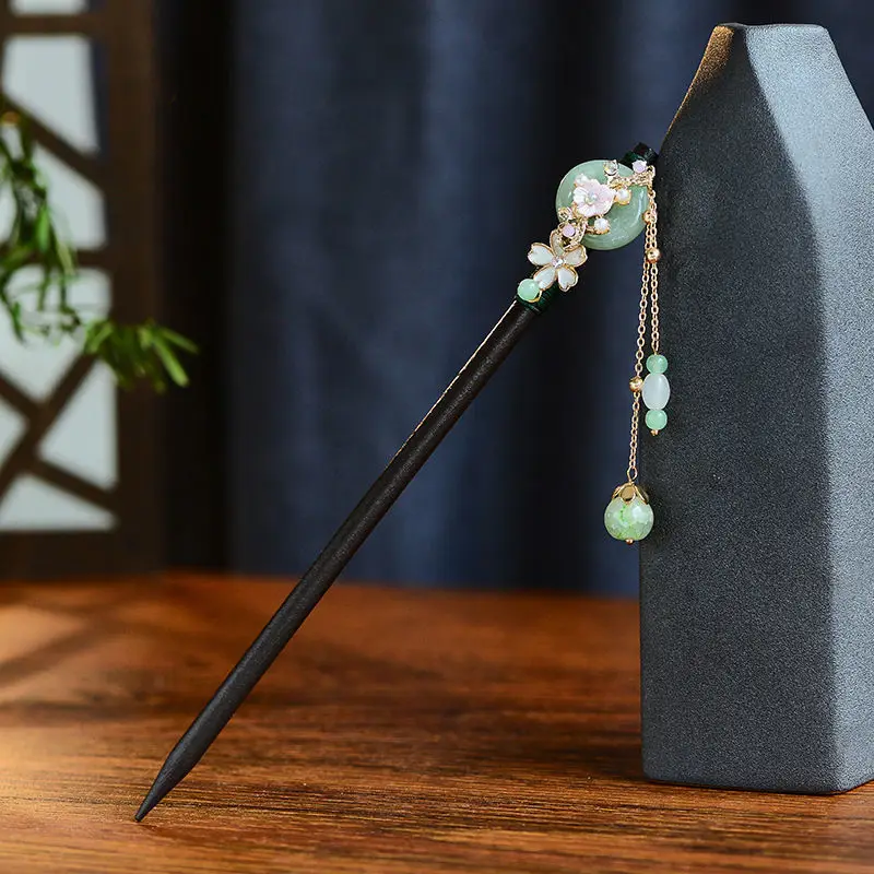 Chinese-style Cheongsam Hairpin with Tassel Ornament - Image 19
