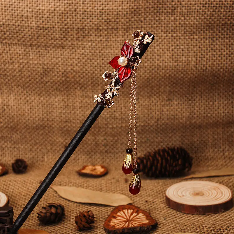 Chinese-style Cheongsam Hairpin with Tassel Ornament - Image 7