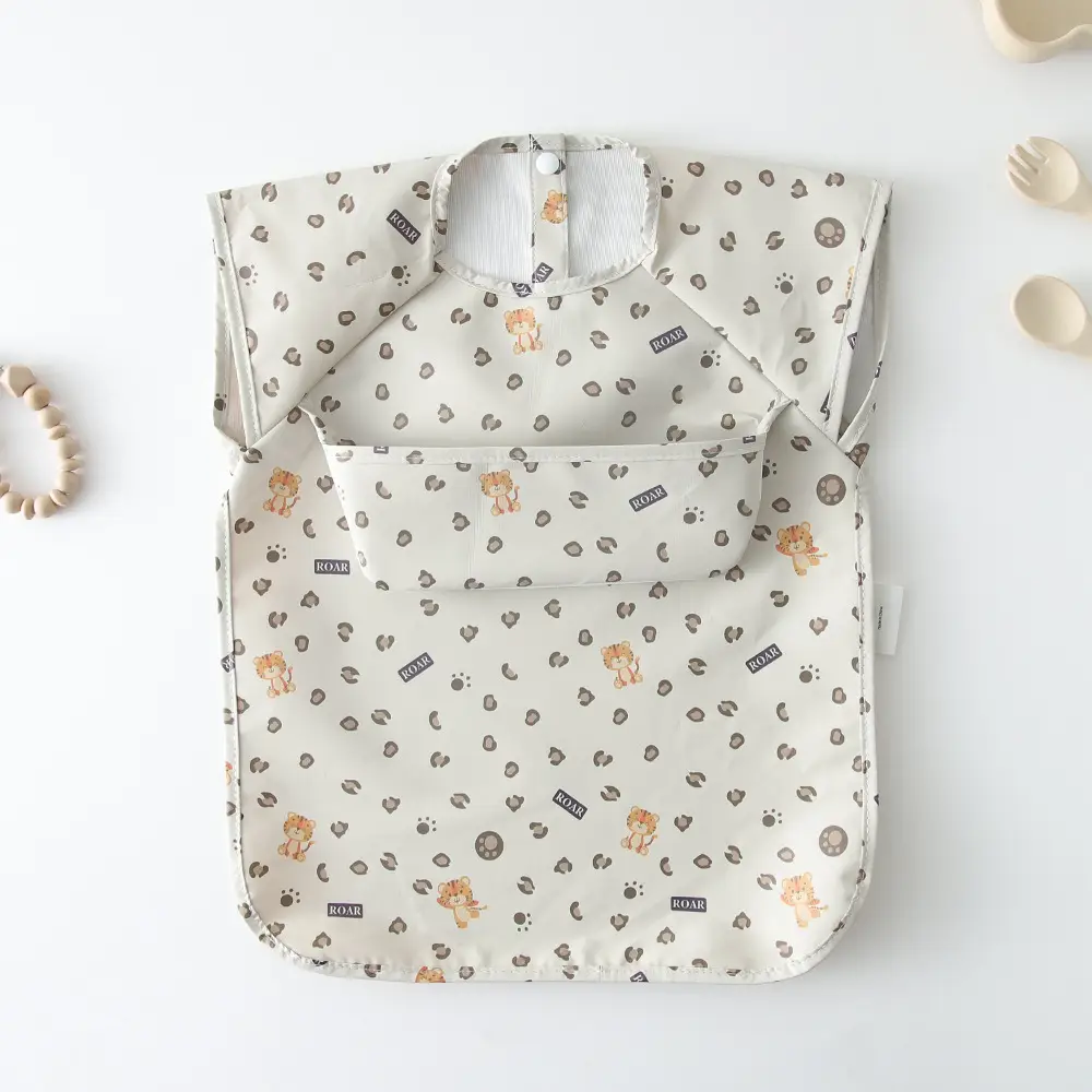 Baby Bib with Cute Print for Feeding & Drying - Image 7