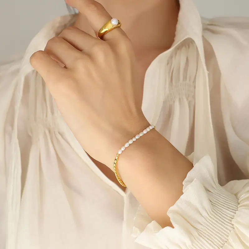 Pearl Buckle Bracelet for Women Gold Plated 18K True Gold - Image 4