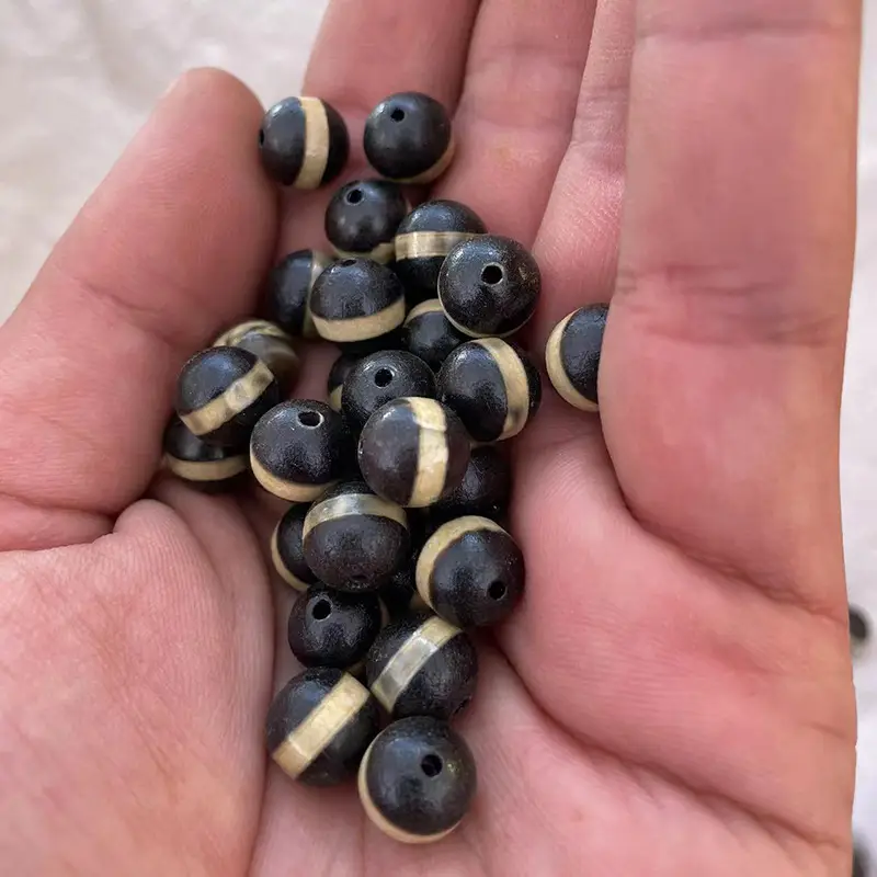 Antique Black Agate Tooth Loose Beads High Oil Coated - Image 2