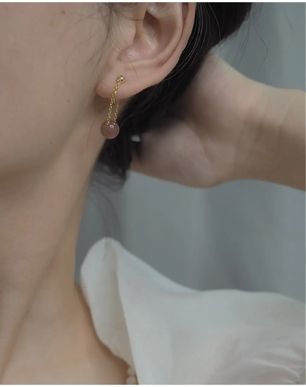 Natural Red Crystal Strawberry Crystal Ear Clip — feature 8