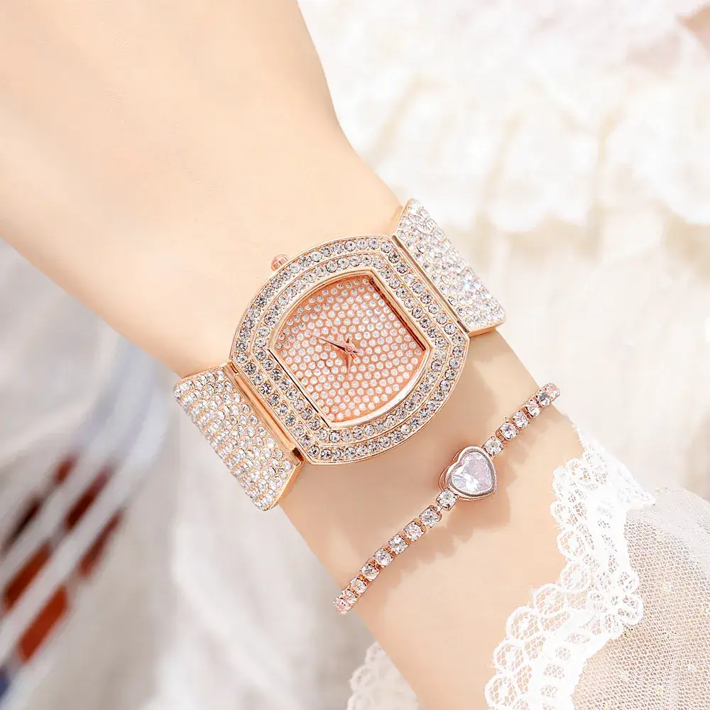 Luxury Rhinestone Ladies Watch Gold Band Simple Quartz