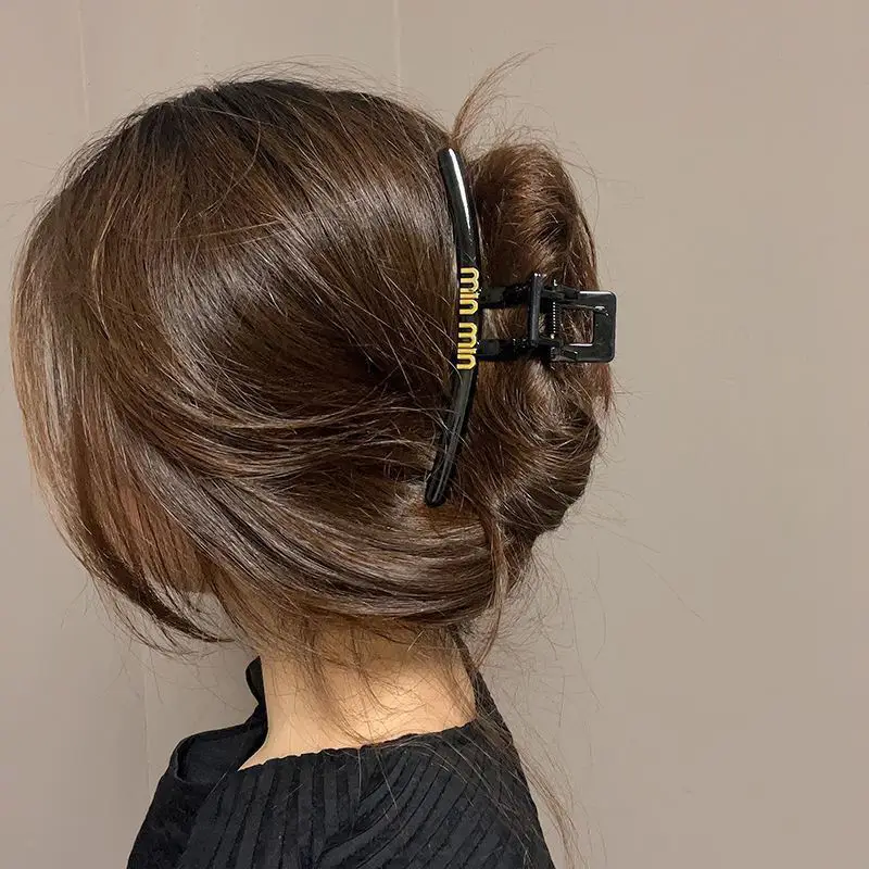 Oversized Shark Clip for Hair Grasp and Advanced Sense