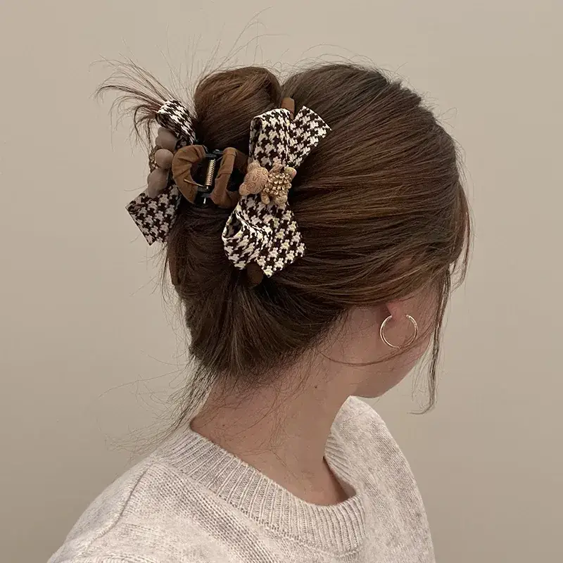 Women's Bow Hair Clips Large Shark Design Spring Summer - Image 4