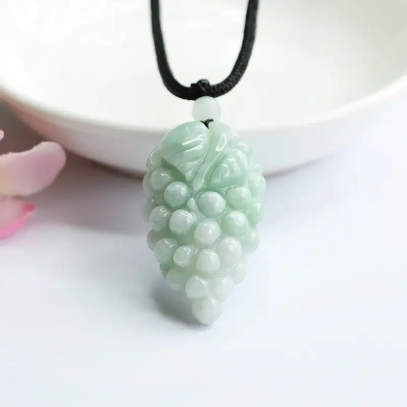 Grape Pendant Necklace Green Jade A-Grade Natural Gemstone — feature 4
