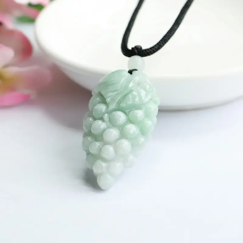 Grape Pendant Necklace Green Jade A-Grade Natural Gemstone — feature 5