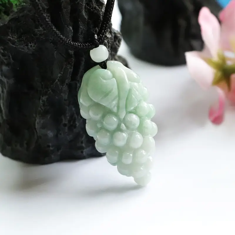 Grape Pendant Necklace Green Jade A-Grade Natural Gemstone — feature 11