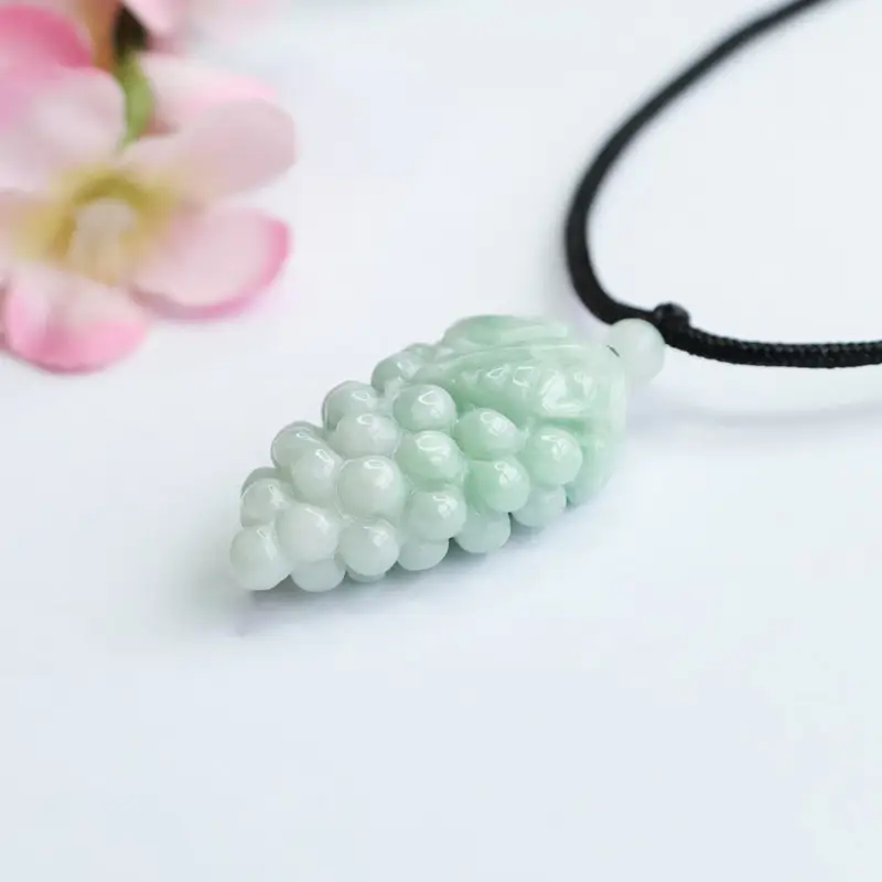 Grape Pendant Necklace Green Jade A-Grade Natural Gemstone — feature 8