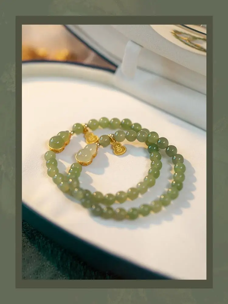 Green Jade Bracelet with Gold Plated Heart & Pearl Drop — feature 3