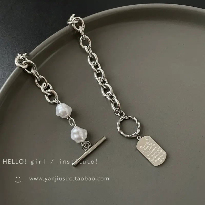 Pearl Stitching Square Necklace Female Clavicle Chain - Image 3