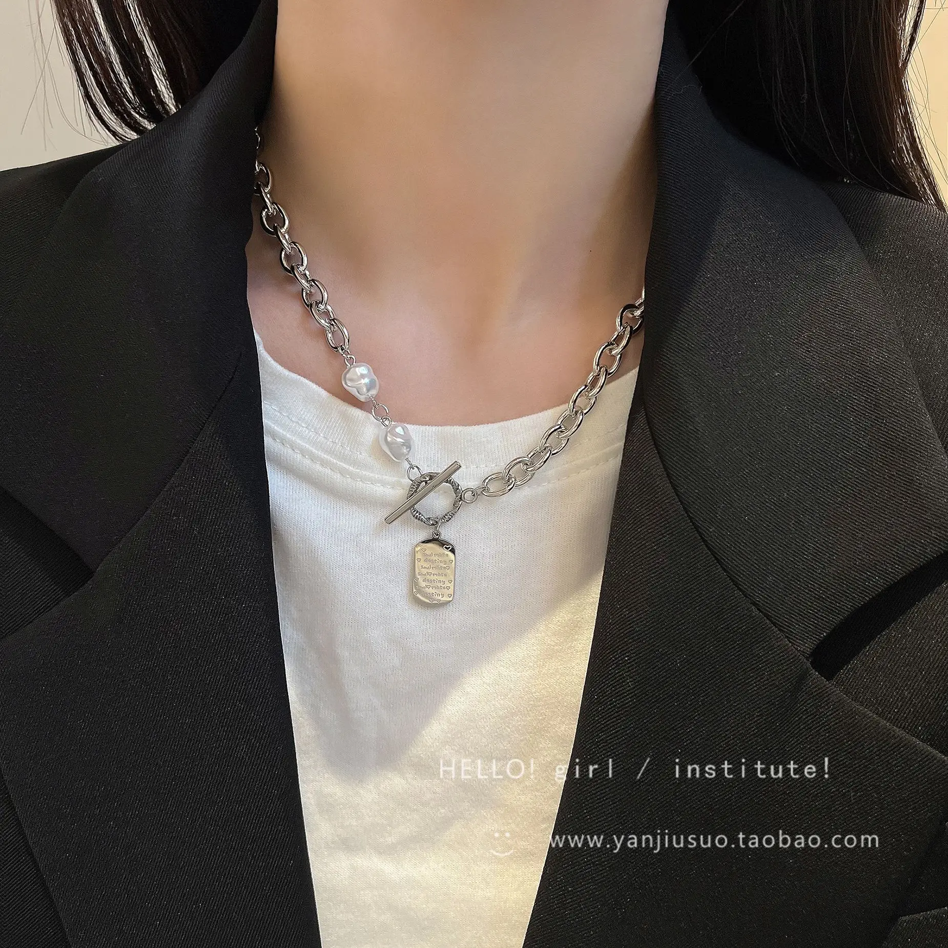 Pearl Stitching Square Necklace Female Clavicle Chain - Image 6