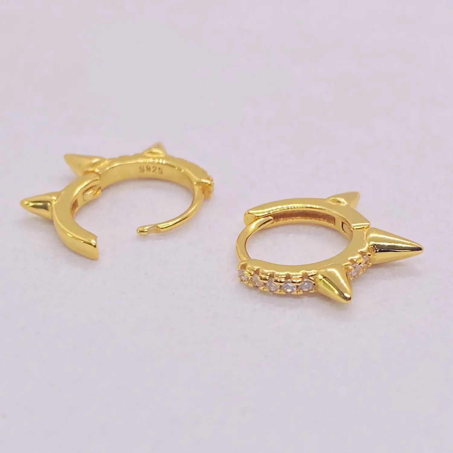 S925 Sterling Silver Geometric Diamond Earrings - Image 5