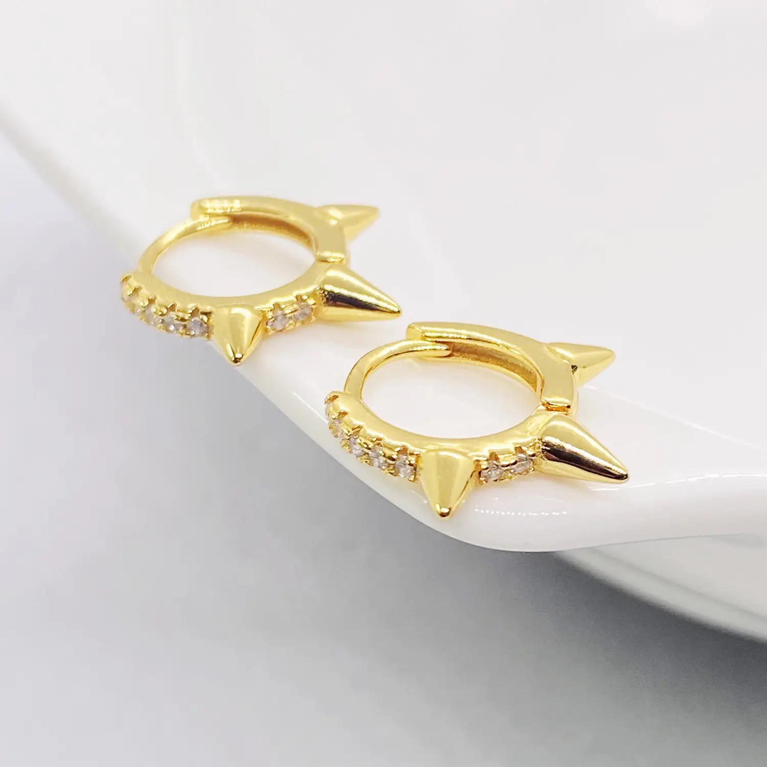 S925 Sterling Silver Geometric Diamond Earrings - Image 6