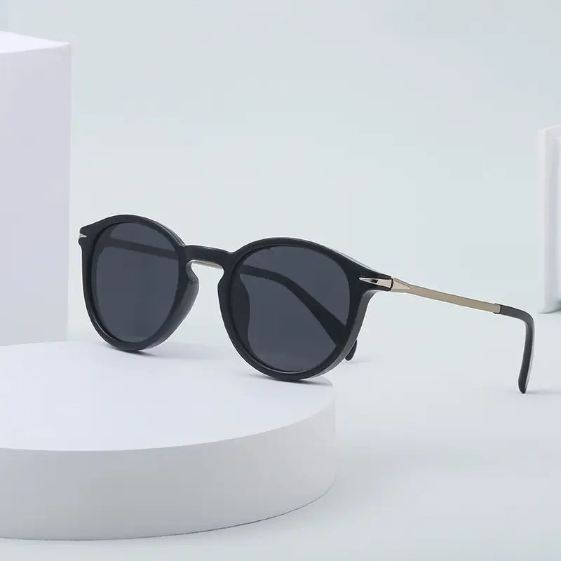Women Retro Round Polarized Sunglasses Black Gold