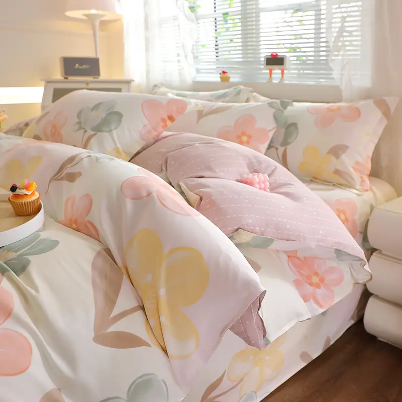 Cotton Quilted Bedding Set Grey Triangle Design
