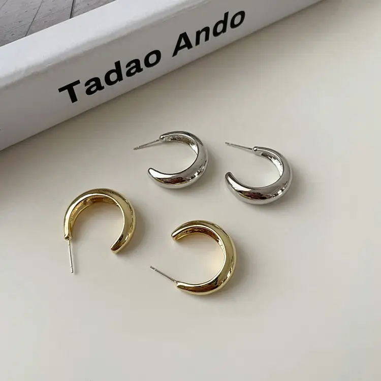 C-Shape Gold Earrings for Women Luxury Niche Design — feature 23