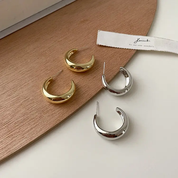 C-Shape Gold Earrings for Women Luxury Niche Design — feature 25