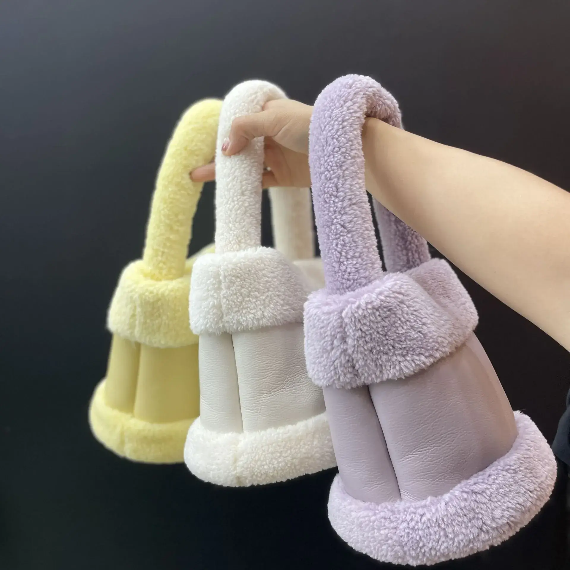 New Vegetable Basket Mao Women's Bag Fur One Autumn and Winter Bucket Bag Fashion Retro Plush Bag Handbag