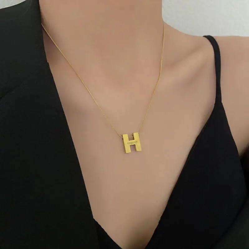 18k Gold H-Letter Necklace for Women - Image 2