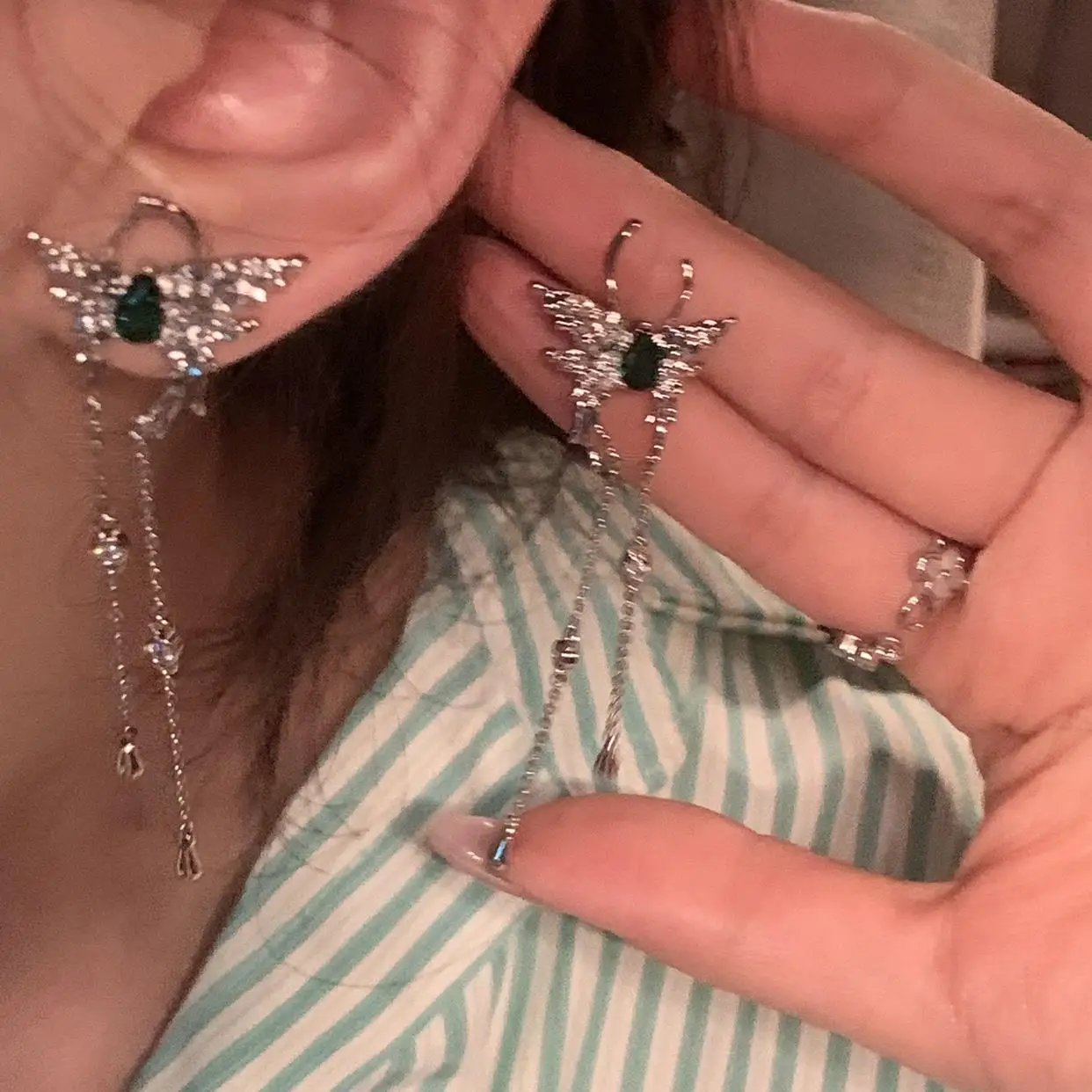 Cold Wind Face Butterfly Earrings with Tassel Chain — feature 6
