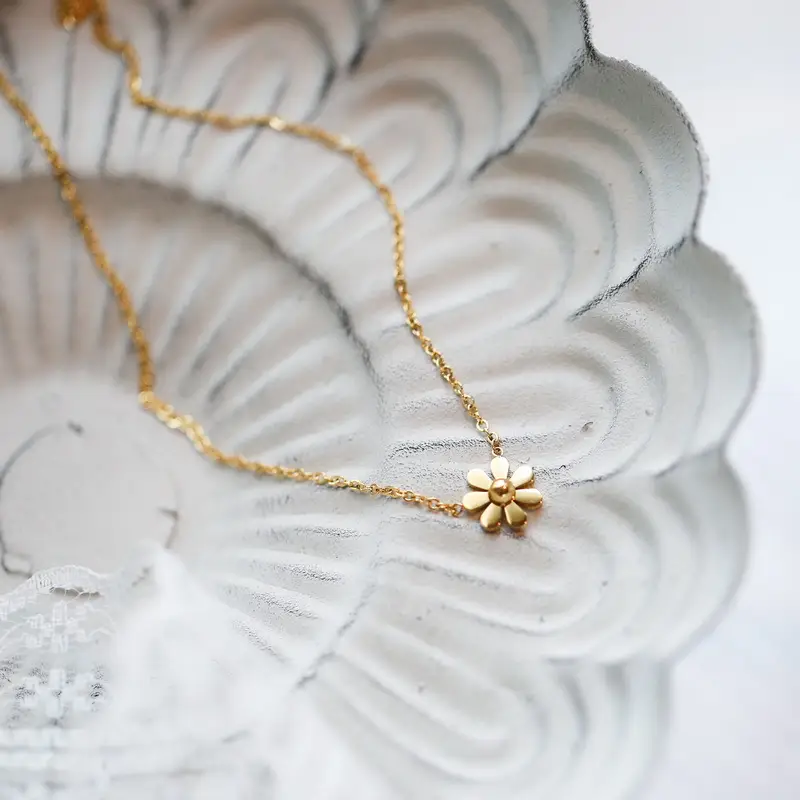 Gold Daisy Clavicle Necklace for Women - Image 4