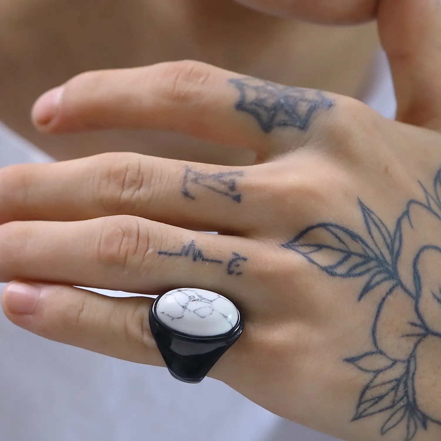 Men's Oval Marble Titanium Steel Ring Silver White — feature 26